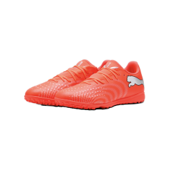 Chaussures de football...